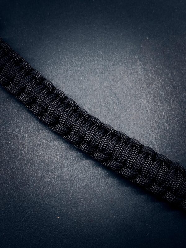 Tactical Paracord Bracelet with Locking Buckle