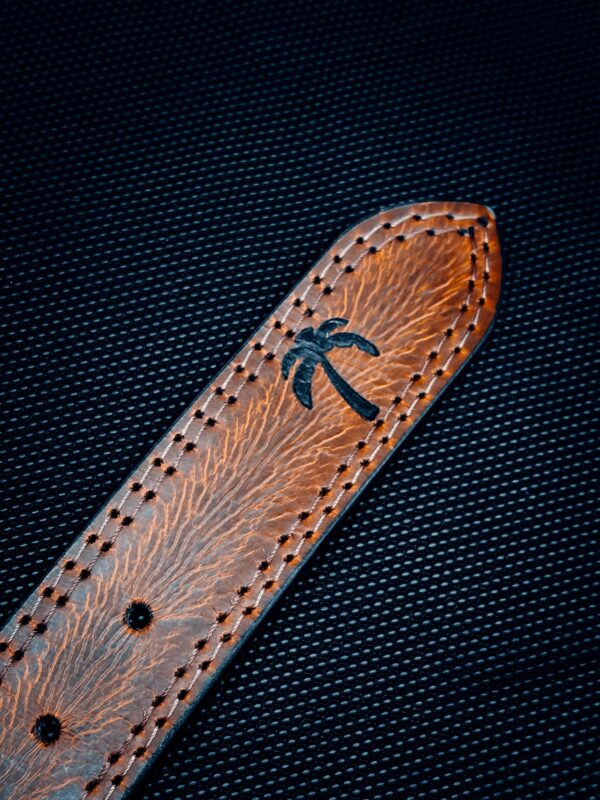 Vintage-Inspired Leather Belt