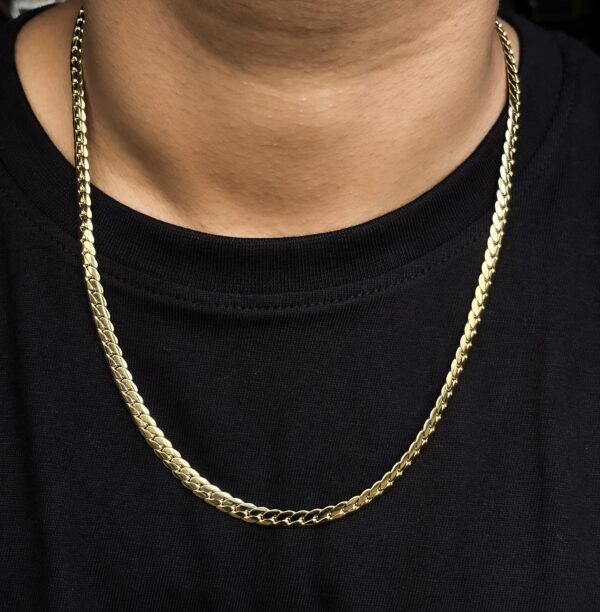 Golden Luxe Cuban Link Chain