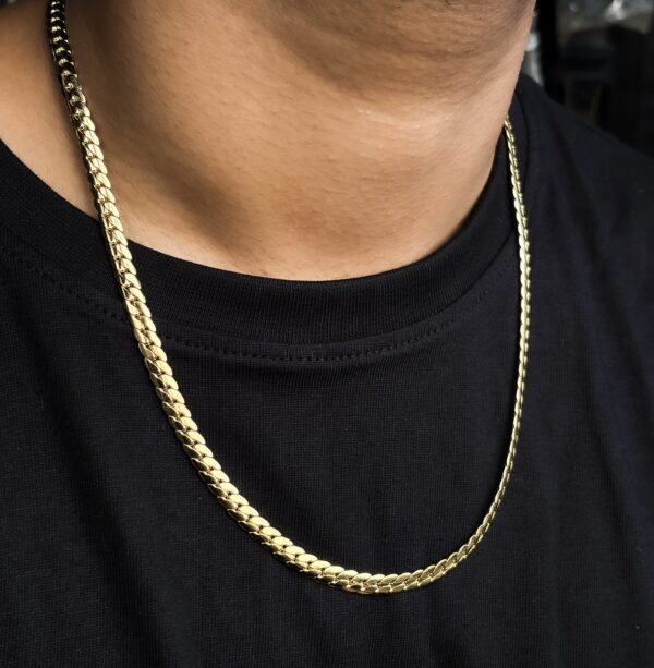 Golden Luxe Cuban Link Chain