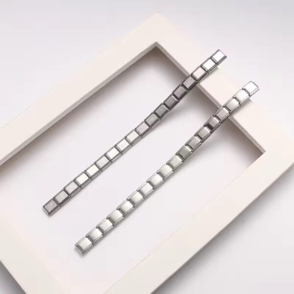 Classic Adjustable Spring Bracelet - Versatile and Stylish