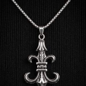 Heritage Celtic Knot Locket Necklace