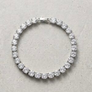 5mm Round Brilliant Cut White Tennis Bracelet (18cm Total Length) – Fold-Over Clasp
