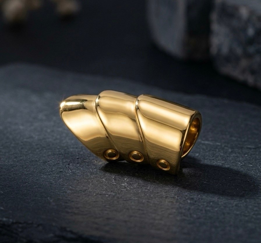Gothic Armor Cartilage Cuff | Bold Minimalist Non Pierced Earring (GOLDEN)