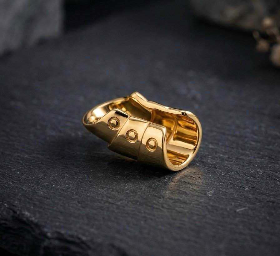 Gothic Armor Cartilage Cuff | Bold Minimalist Non Pierced Earring (GOLDEN)