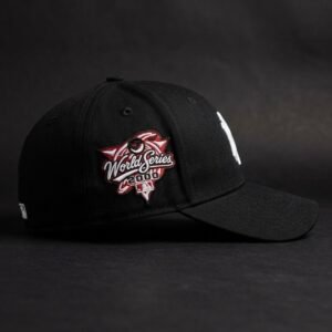 FITTED CAP BLACK (NY) (Size 56-57cm)